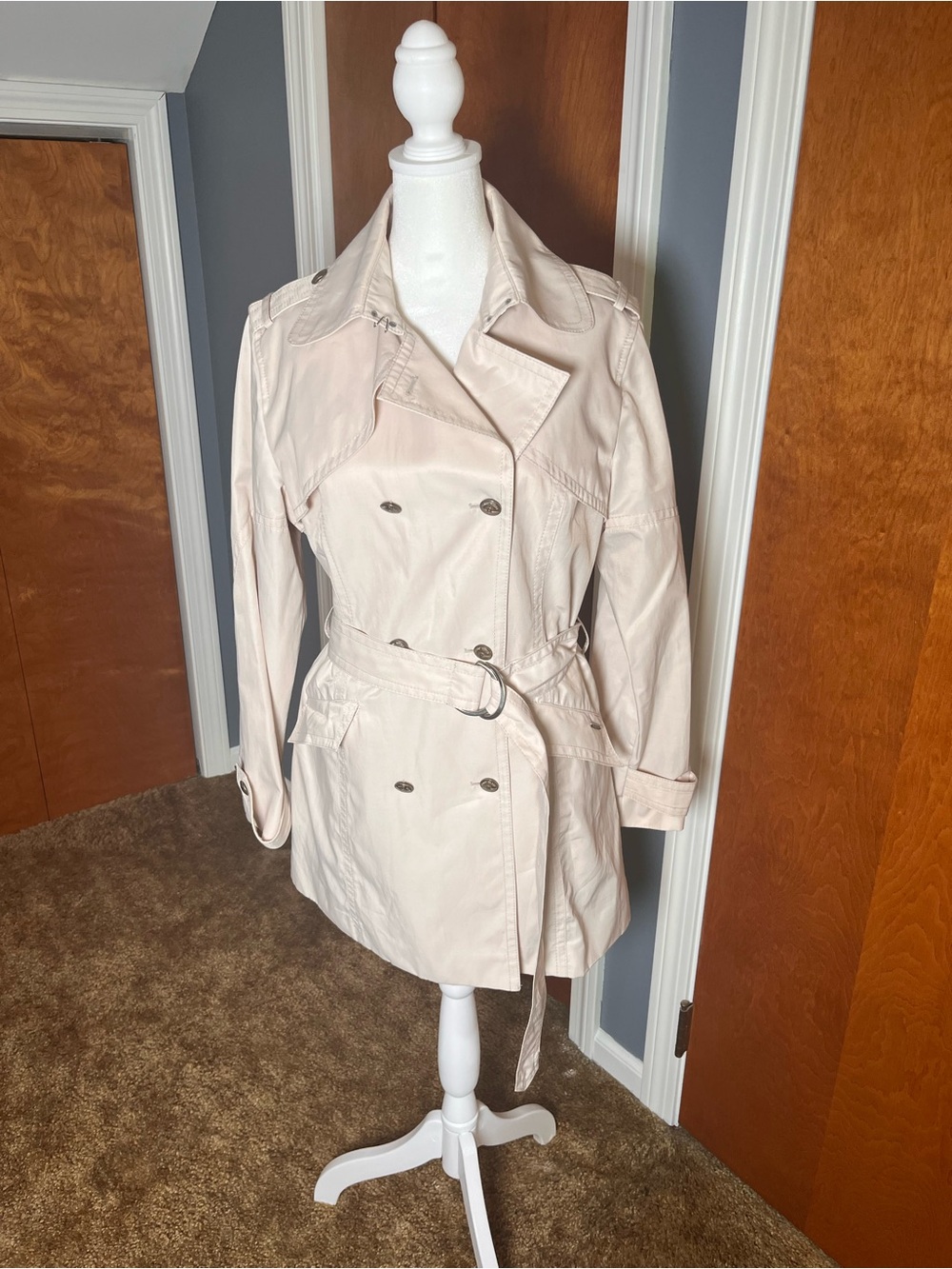 Saint James Double-Breasted Trench Coat in Light Cream with Belt. Women’s size 8